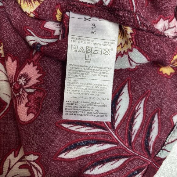 Old Navy Womens Relaxed Shirred Blouse in Burgundy Floral Boho Sz XL - Picture 6 of 9